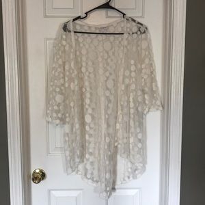 White polka dot lace Lindsay kimono LuLaRoe